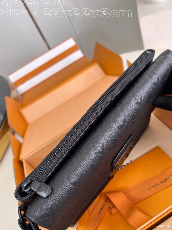S-LOCK VUITTON LOUIS POCHETTE 0713